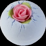 Bomb Cosmetics Μπάλα Οξυγόνου PORCELAIN PEONY BATH BLASTER